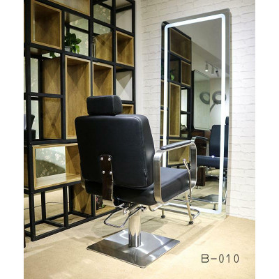 Парикмахерское кресло B-010 с откидной спинкой Парикмахерское кресло B-010 с откидной спинкой